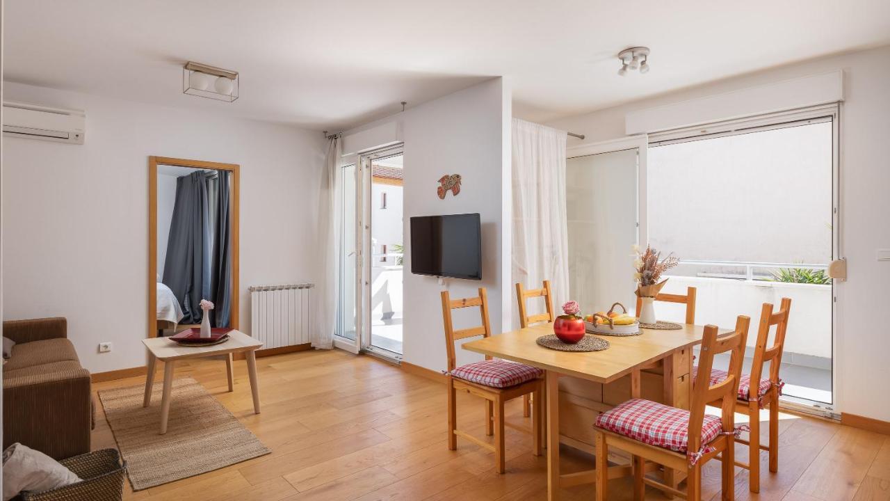 Modern Apt With Terrace 4 Min Walk To The Beach Split Exteriér fotografie