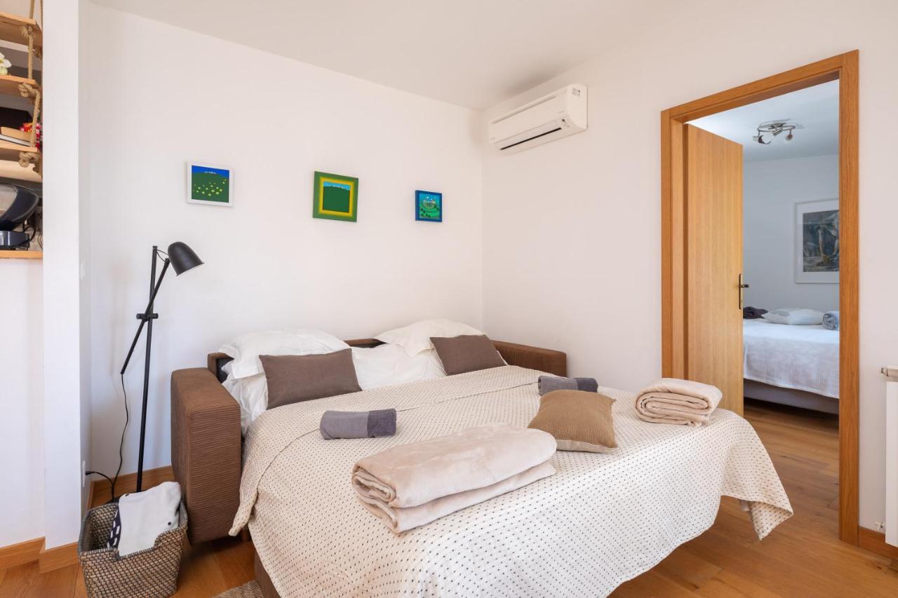 Modern Apt With Terrace 4 Min Walk To The Beach Split Exteriér fotografie