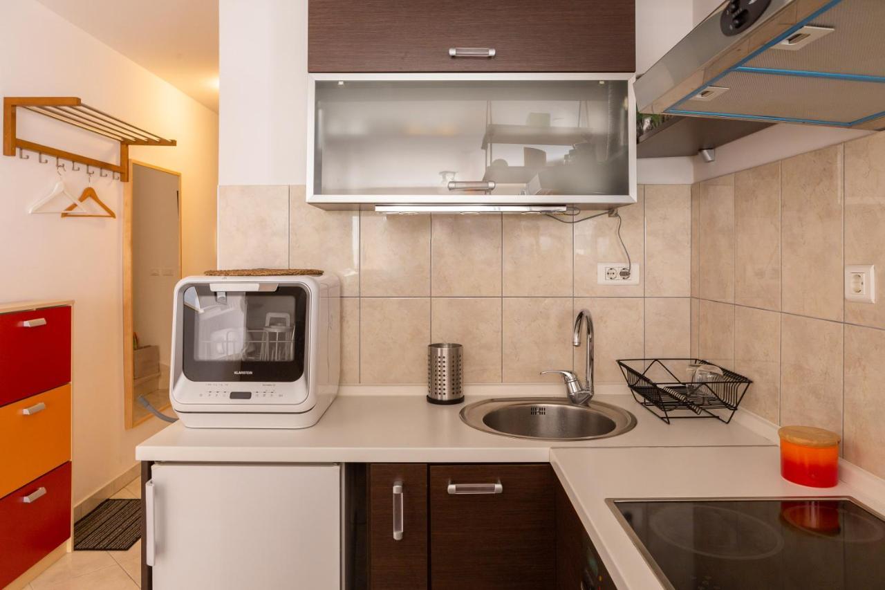 Modern Apt With Terrace 4 Min Walk To The Beach Split Exteriér fotografie